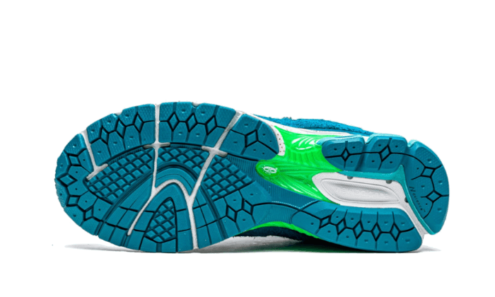 2002r-salehe-bembury-water-be-the-guide-socksforsport