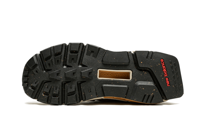 574-salehe-bembury-yurt-team-forest-green-socksforsport