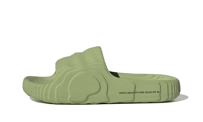 adilette-22-magic-lime-socksforsport