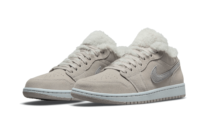 air-jordan-1-low-se-sherpa-fleece-socksforsport