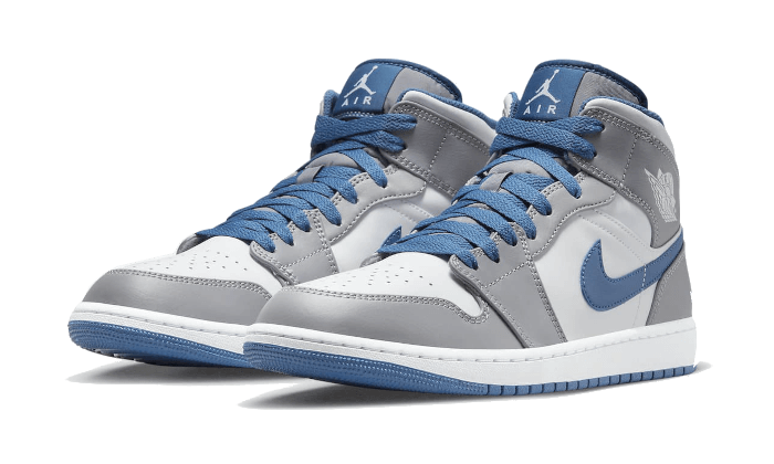 air-jordan-1-mid-true-blue-socksforsport