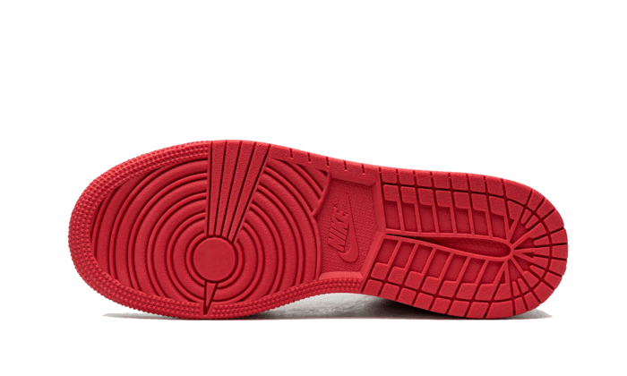 air-jordan-1-mid-very-berry-socksforsport