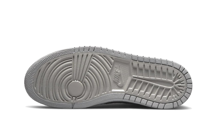 air-jordan-1-high-zoom-cmft-medium-grey-socksforsport