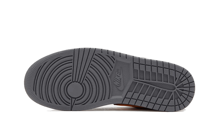 air-jordan-1-low-black-vivid-orange-socksforsport