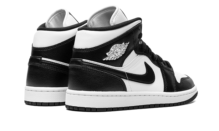 air-jordan-1-mid-panda-socksforsport
