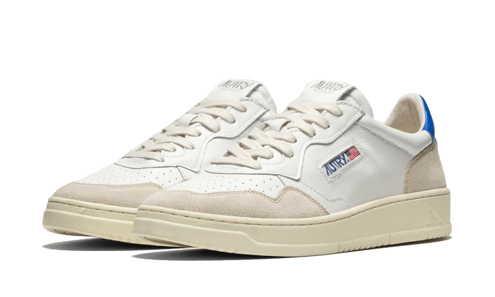 medalist-leather-suede-low-white-light-blue-socksforsport
