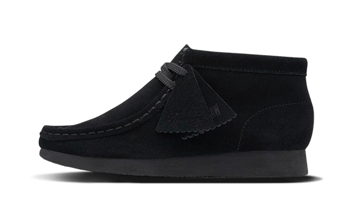 wallabee-boot-black-suede-socksforsport