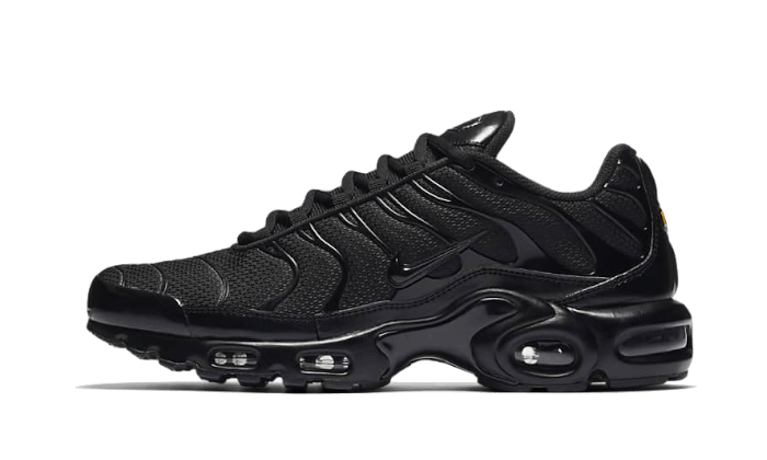 air-max-plus-triple-black-socksforsport