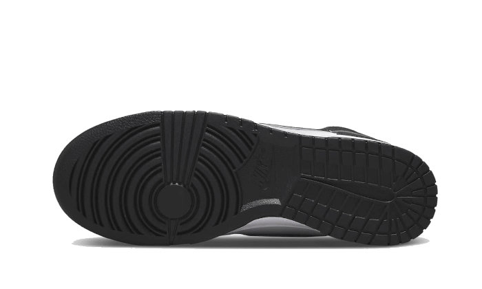 dunk-high-black-camo-socksforsport