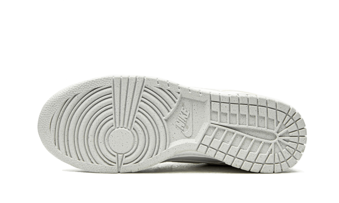 dunk-low-next-nature-sail-socksforsport