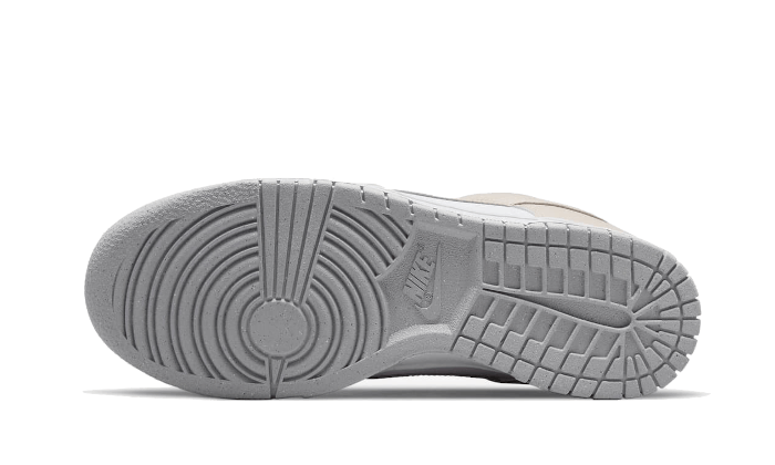 dunk-low-next-nature-white-light-orewood-brown-socksforsport