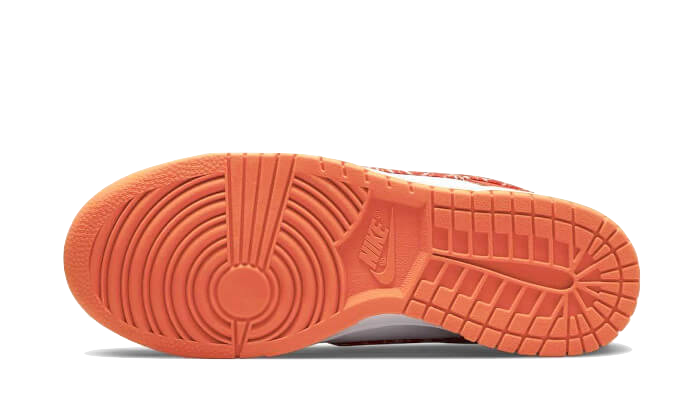 dunk-low-essential-paisley-pack-orange-socksforsport