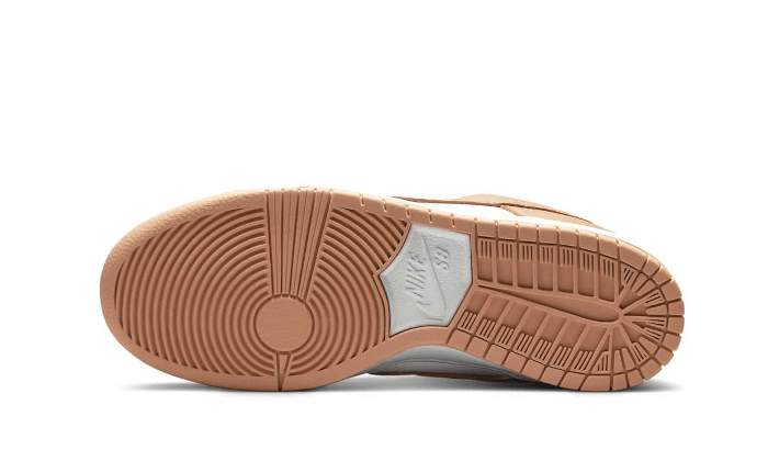 sb-dunk-low-light-cognac-socksforsport