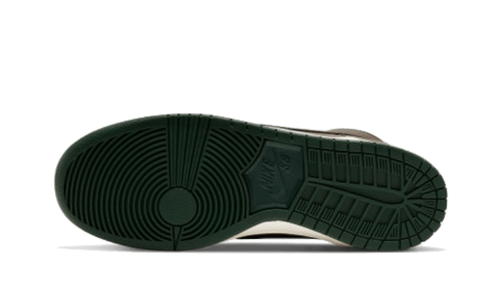 sb-dunk-high-baroque-brown-2021-socksforsport