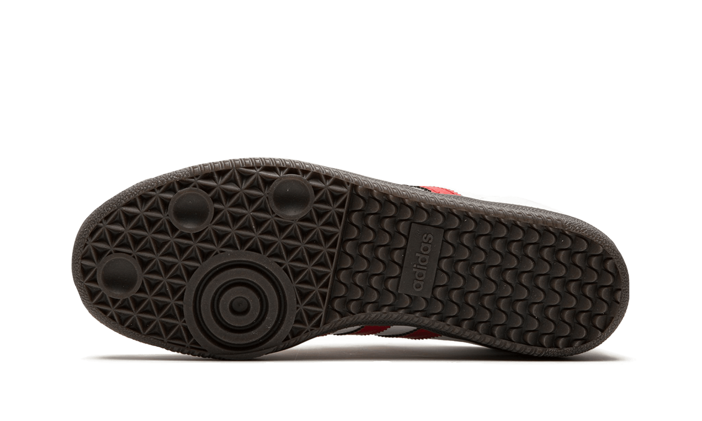 samba-og-white-red-socksforsport