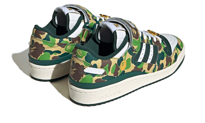forum-84-low-bape-30th-anniversary-green-camo-socksforsport