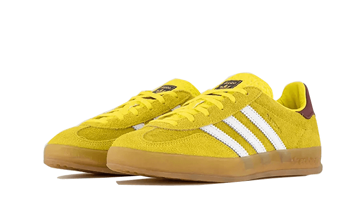 gazelle-indoor-bright-yellow-burgundy-socksforsport