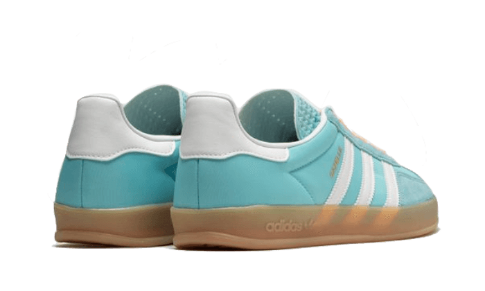 gazelle-indoor-preloved-blue-white-gum-socksforsport