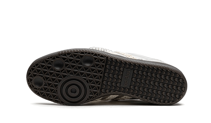 samba-wales-bonner-silver-socksforsport