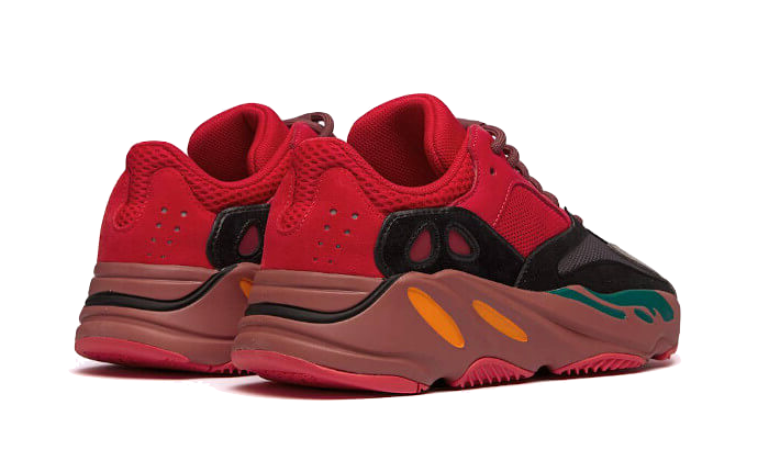 yeezy-700-hi-res-red-socksforsport