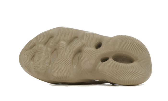 yeezy-foam-rnnr-stone-salt-socksforsport