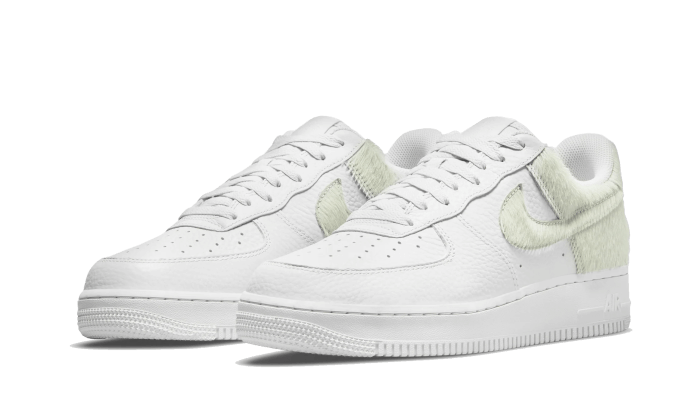 air-force-1-low-white-pony-hair-heel-socksforsport