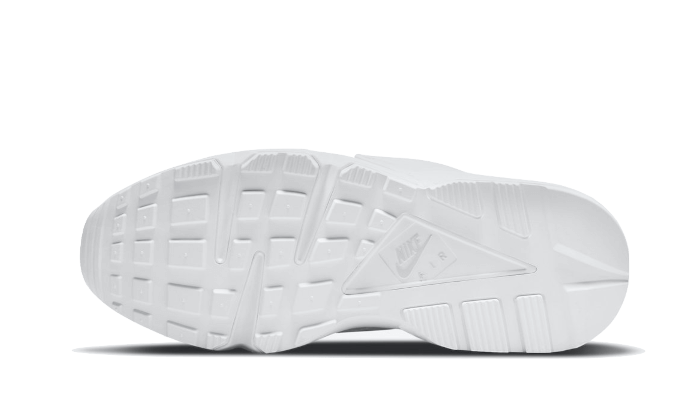 air-huarache-triple-white-2021-socksforsport