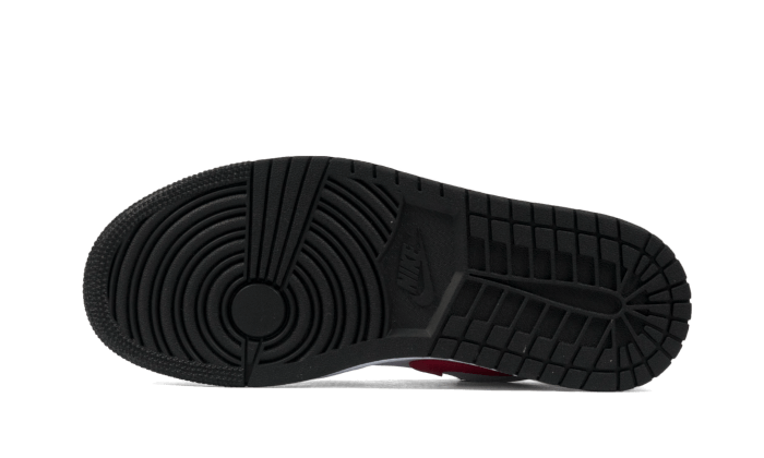 air-jordan-1-low-black-siren-red-socksforsport