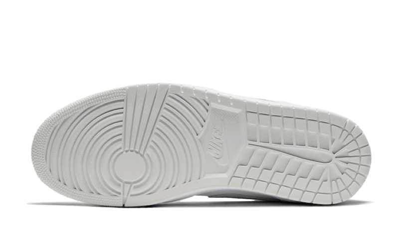 air-jordan-1-low-sky-grey-paris-socksforsport