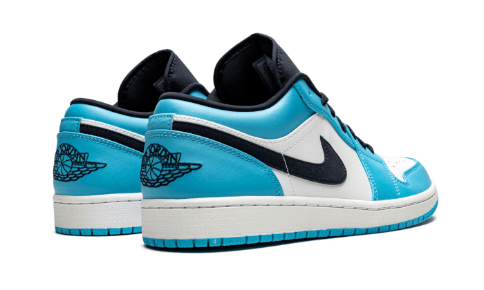 air-jordan-1-low-unc-2021-socksforsport