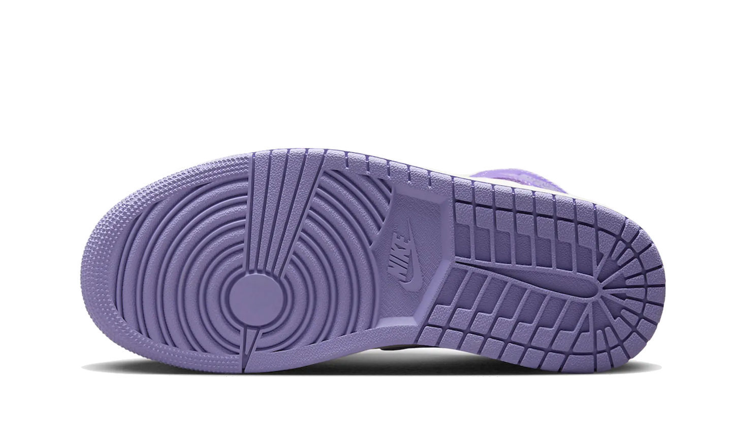air-jordan-1-mid-action-grape-socksforsport