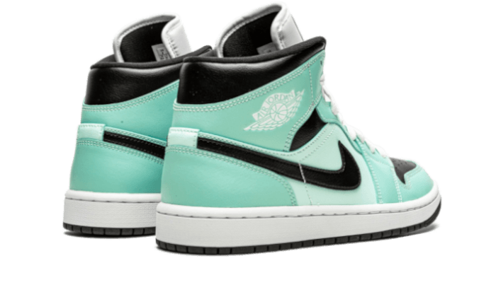 air-jordan-1-mid-aqua-blue-tint-socksforsport