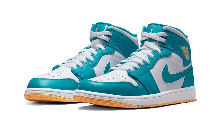 air-jordan-1-mid-aquatone-socksforsport