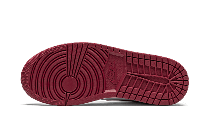 air-jordan-1-mid-bred-toe-socksforsport