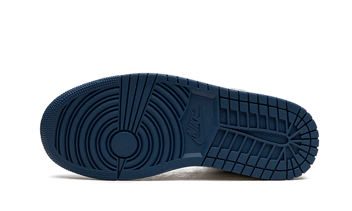 air-jordan-1-mid-french-blue-socksforsport