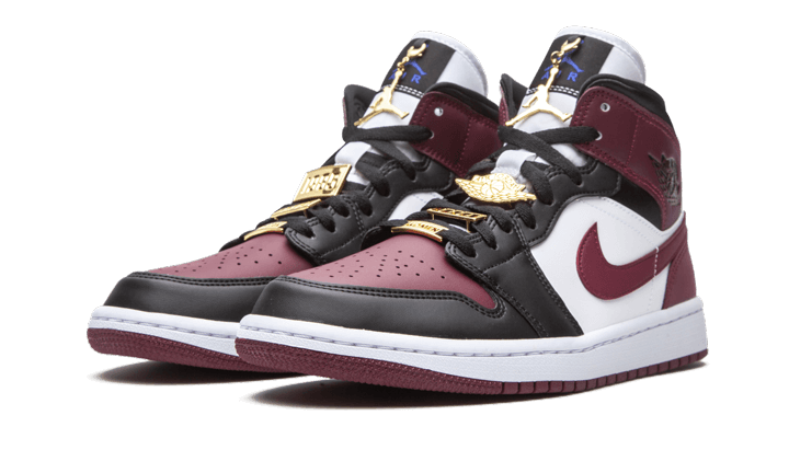 air-jordan-1-mid-se-black-dark-beetroot-socksforsport
