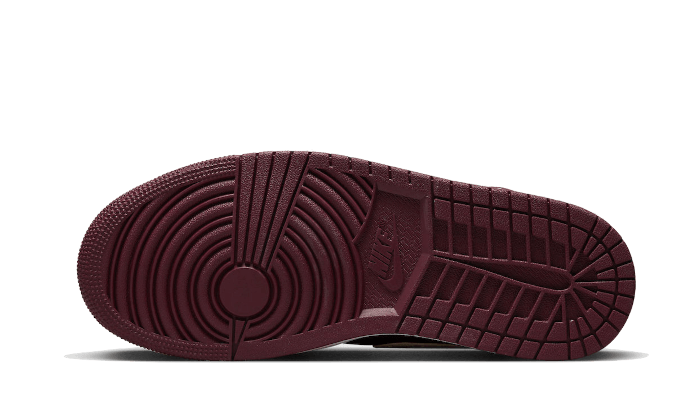 air-jordan-1-mid-split-beach-cherrywood-red-socksforsport