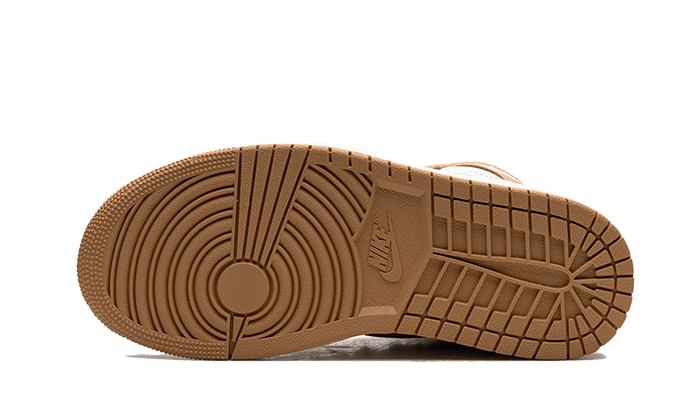 air-jordan-1-retro-high-og-praline-socksforsport