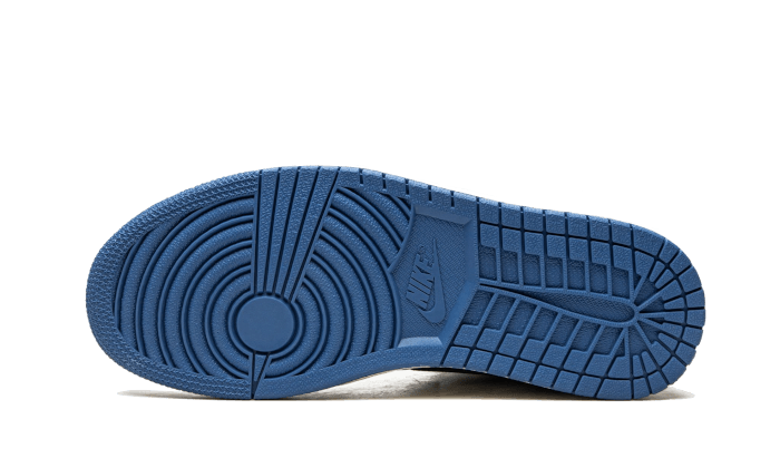 air-jordan-1-retro-high-og-sp-travis-scott-fragment-military-blue-socksforsport