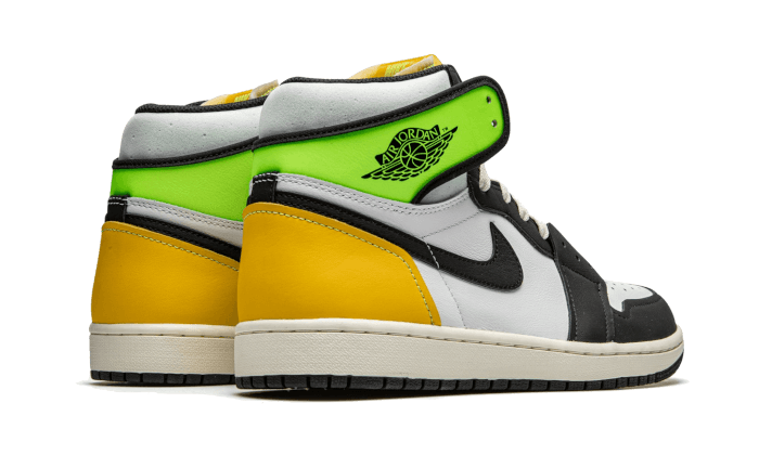 air-jordan-1-retro-high-og-volt-gold-socksforsport