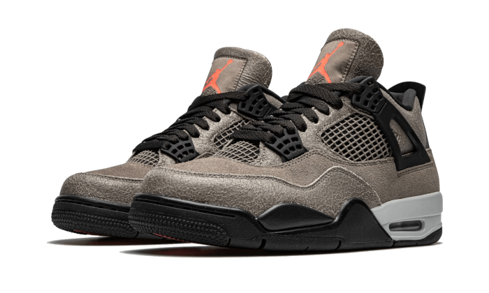 air-jordan-4-taupe-haze-socksforsport
