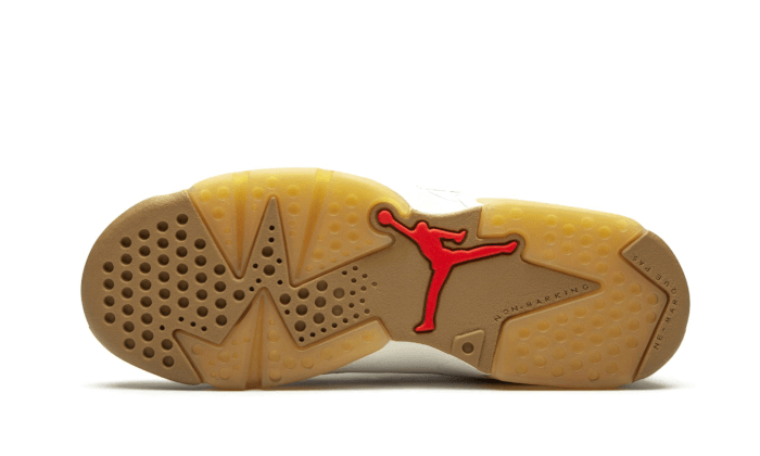 air-jordan-6-retro-quai-54-sail-brown-2020-socksforsport
