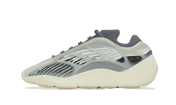 yeezy-700-v3-fade-salt-socksforsport