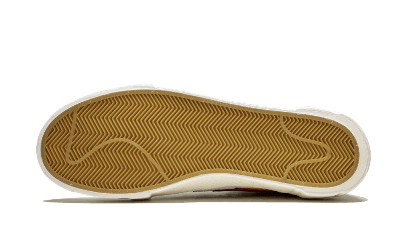 blazer-mid-sacai-snow-beach-socksforsport