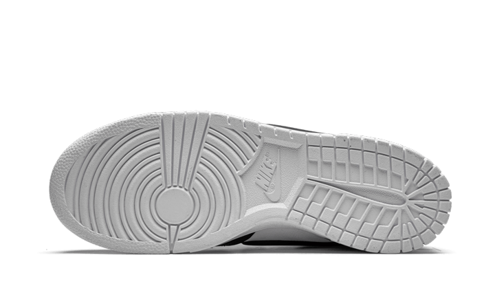 dunk-high-ambush-black-white-socksforsport