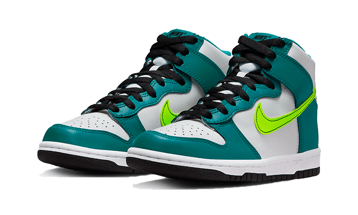 dunk-high-volt-bright-spruce-socksforsport