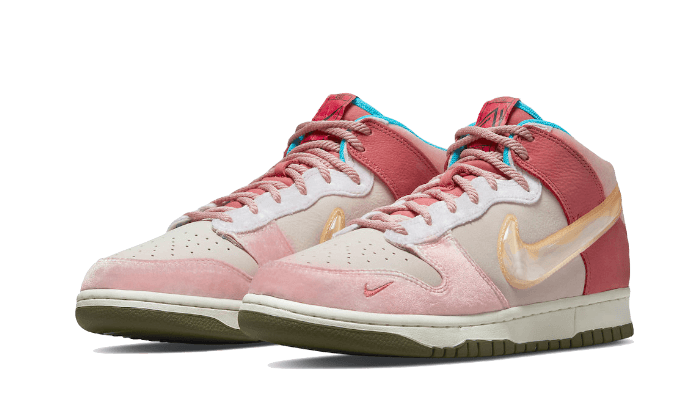 dunk-mid-social-status-free-lunch-strawberry-milk-socksforsport