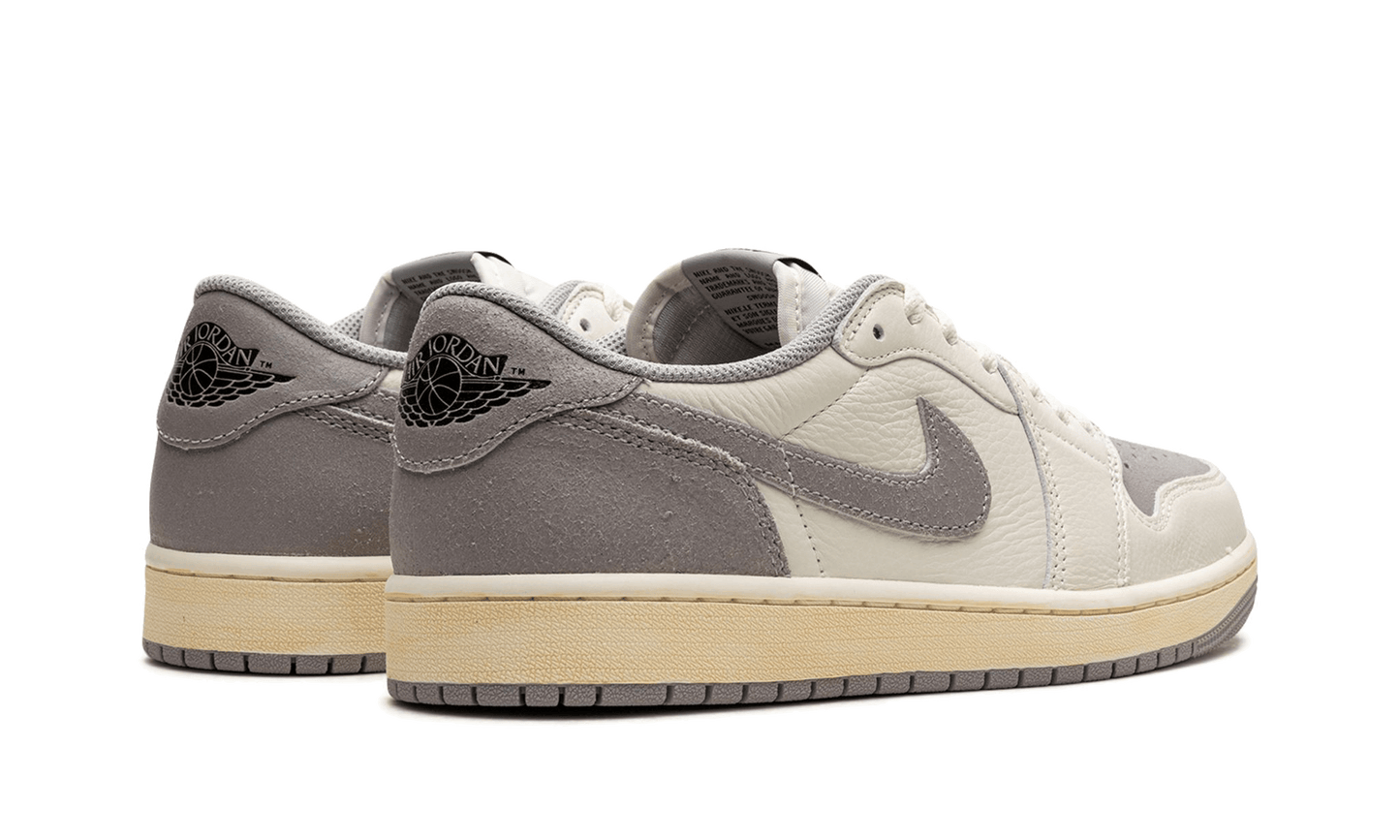 air-jordan-1-retro-low-og-ex-sail-socksforsport