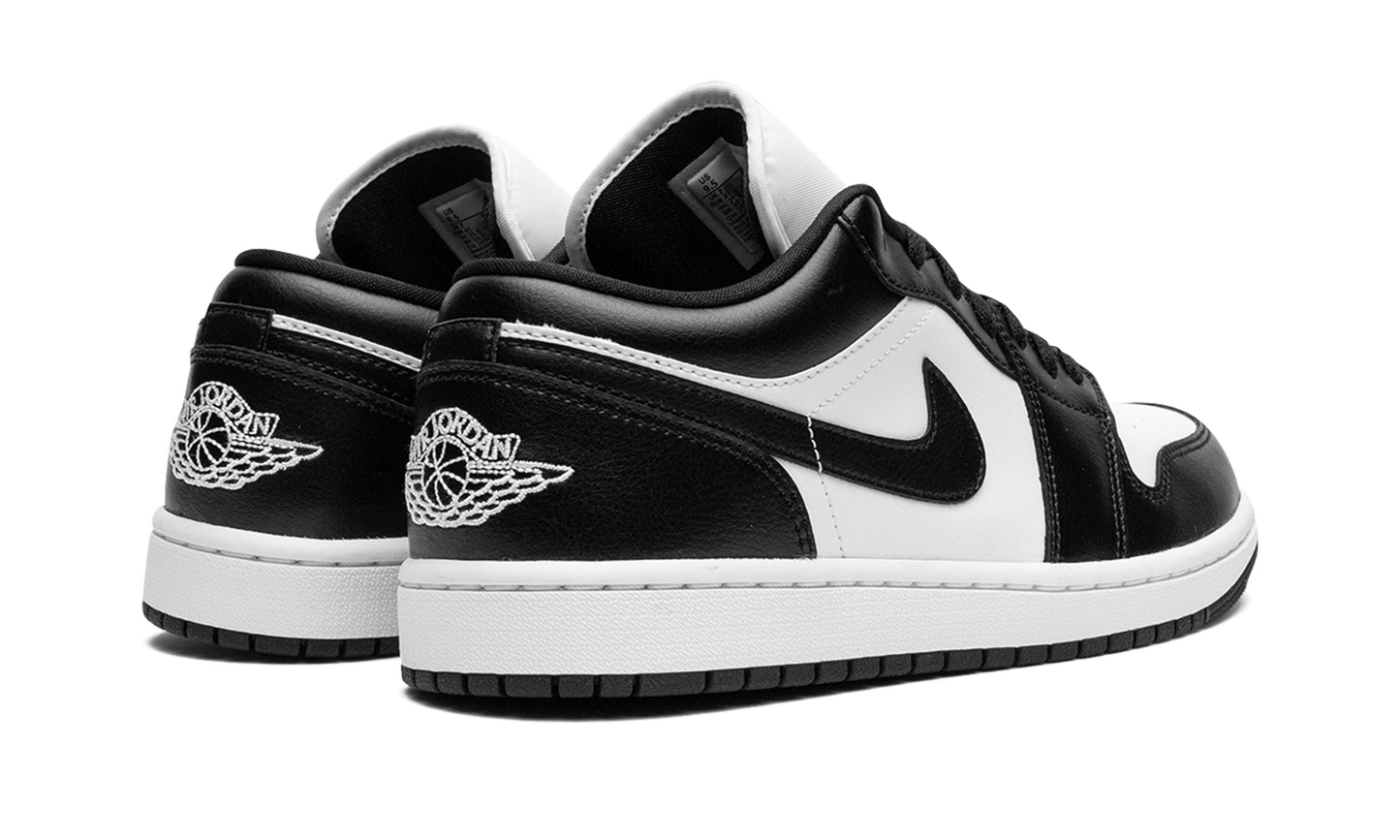 air-jordan-1-low-panda-2023-socksforsport