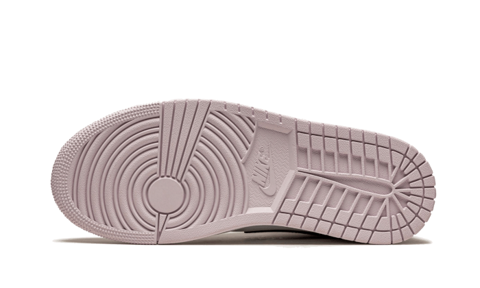 air-jordan-1-mid-barely-rose-socksforsport